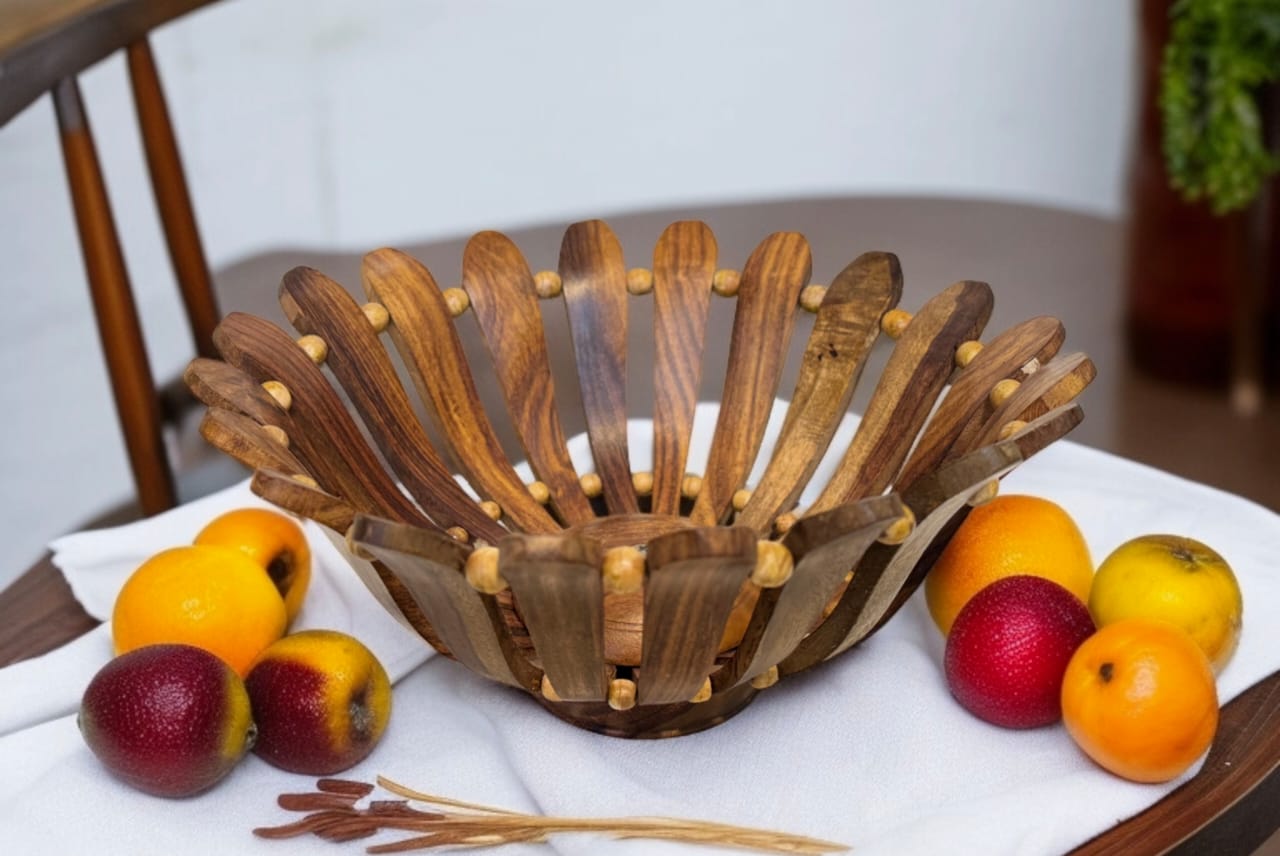 woood fruit basket set of 3(10,15,18) Inches