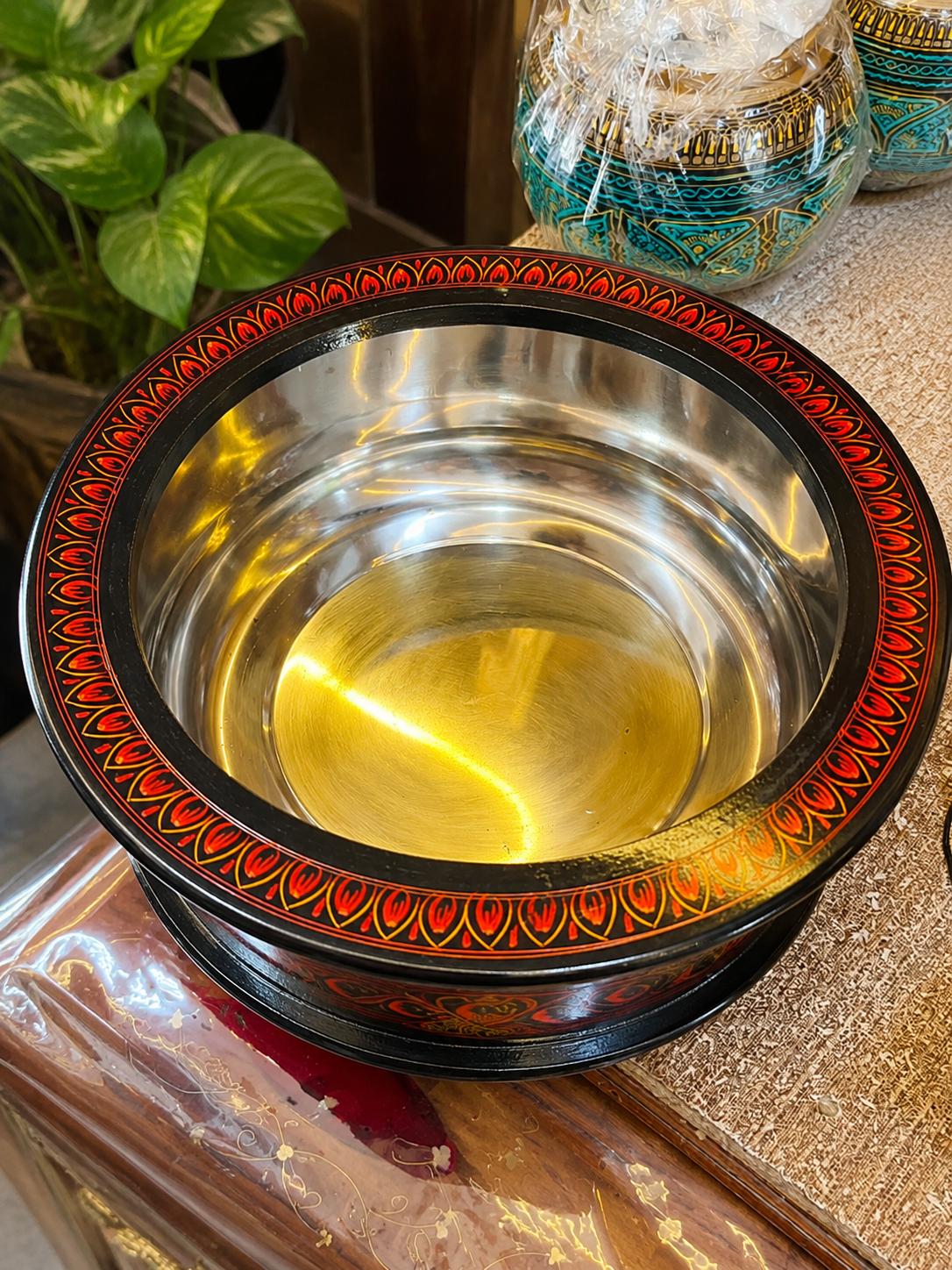 Premium Wooden Handmade Naqashi Art Hotpot – Steel Inner Serving Pot