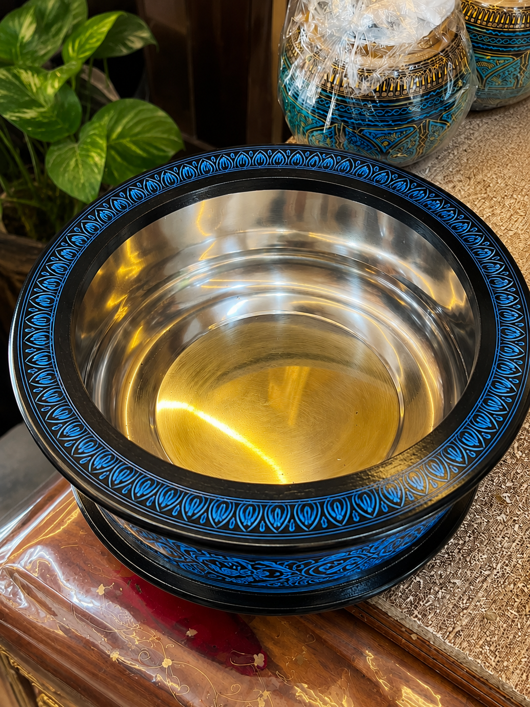 Premium Wooden Handmade Naqashi Art Hotpot – Steel Inner Serving Pot