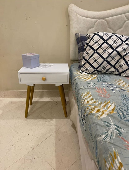 Decor Therapy Mid Century 1-Drawer Wood Side Accent Table ( White  )